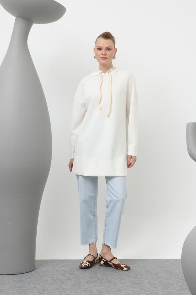 Kadın Nakış Detaylı Balıksırtı Kapişonlu Tunik