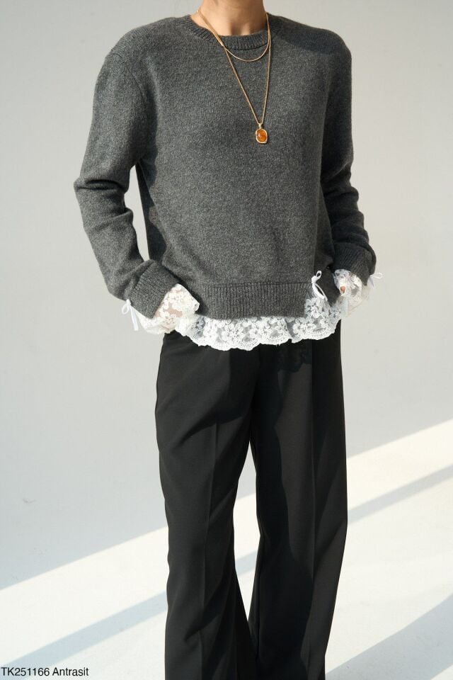 Dantel Detaylı Triko Kazak