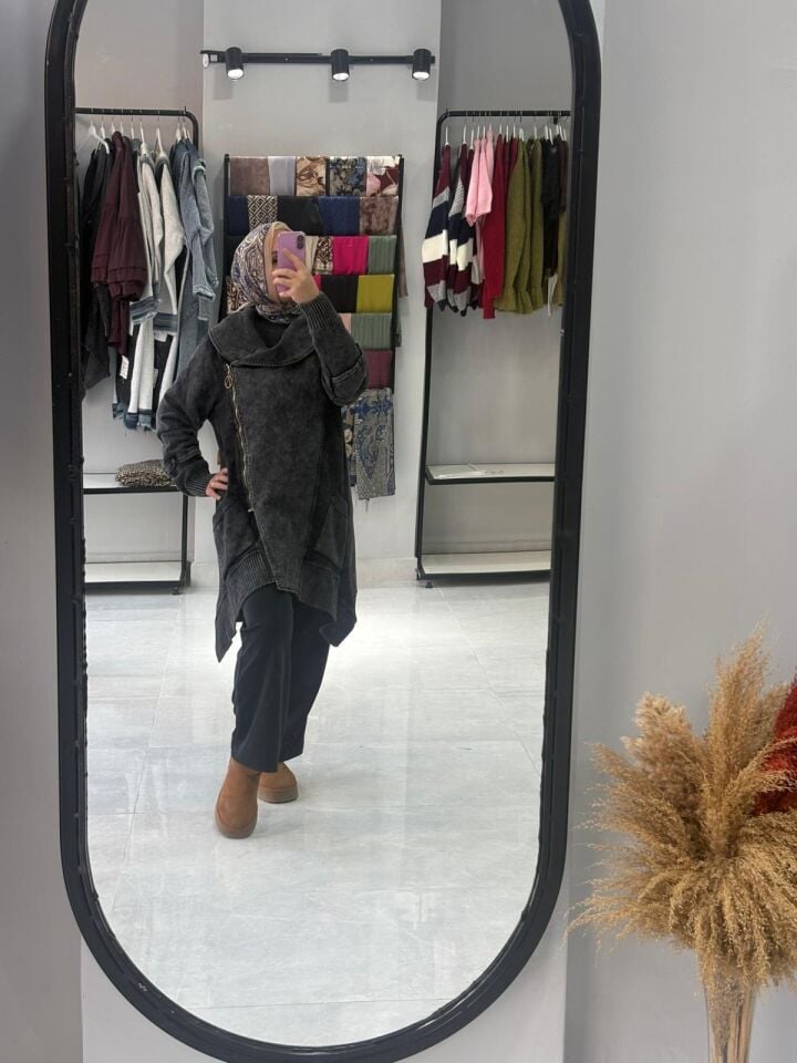 Asimetrik Fermuarlı Giy Çık Kap