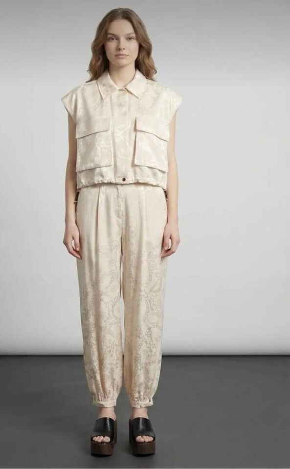 Krem Jakarlı Kadın Takım Rahat Kalıp Şık İkili Takım